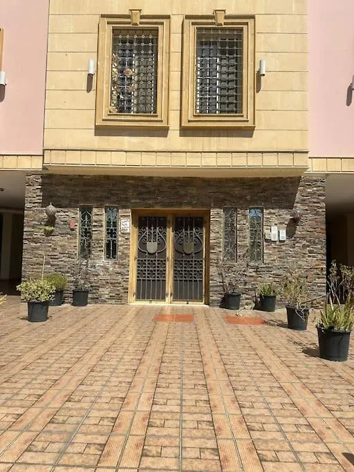 مشرفة الخير غرفة وصالة Apartman Dzsidda