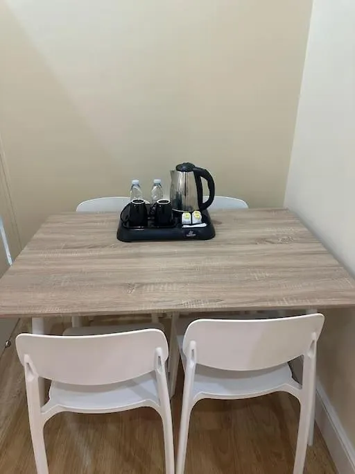 مشرفة الخير غرفة وصالة Apartman Dzsidda Szaúd-Arábia