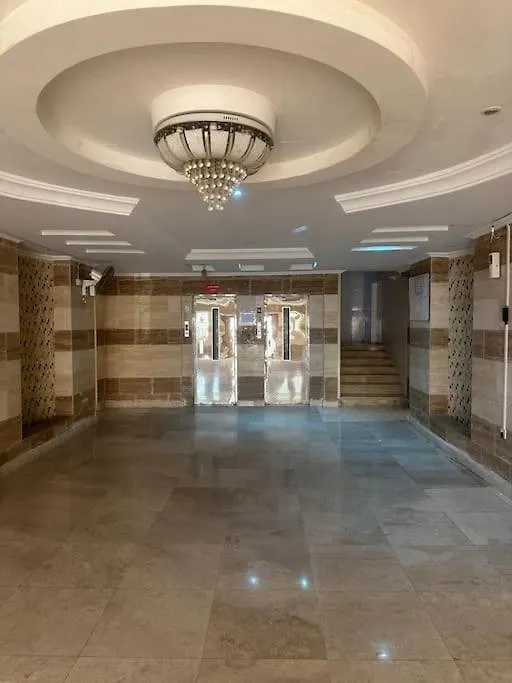 مشرفة الخير غرفة وصالة Apartman Dzsidda Szaúd-Arábia